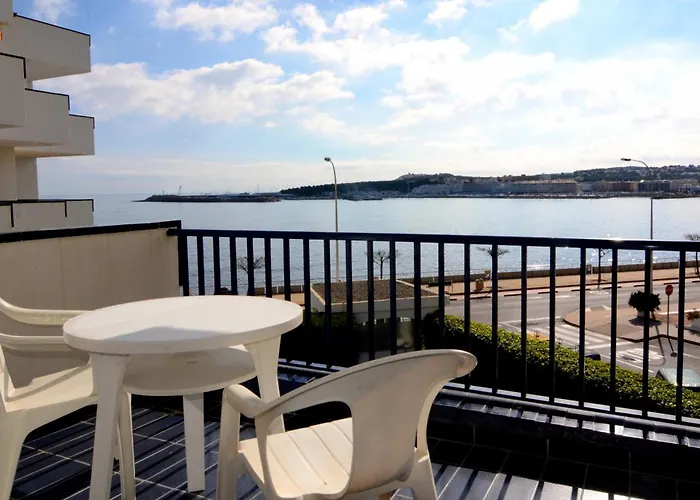 Passeig Del Mar 18
